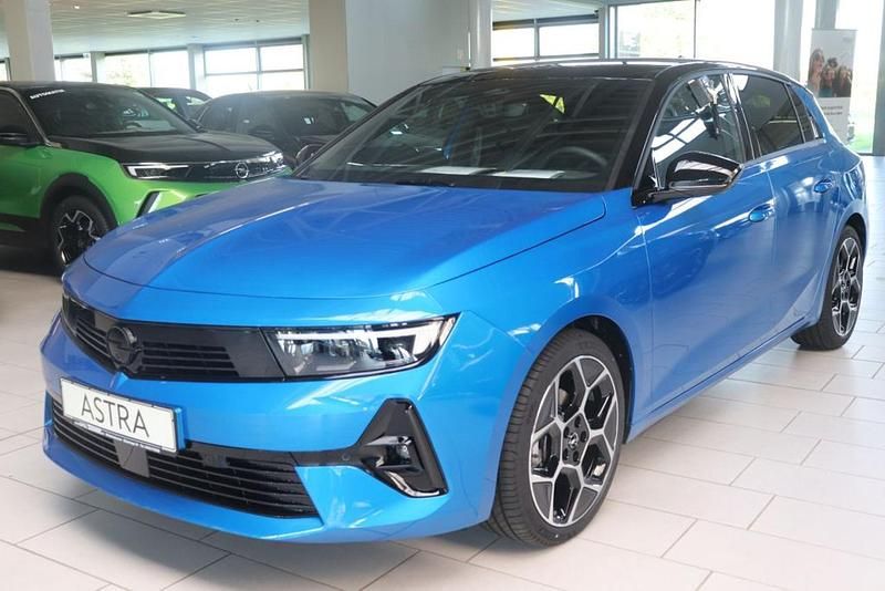 Blau Gebraucht 2025 Opel Astra Limousine | 24.990 € (Superpreis) - Bild 1/1
