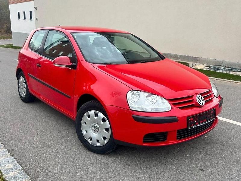 Tornadorot Gebraucht 2005 VW Golf Trendline Limousine | 3.099 € (Fairer Preis) - Bild 1/4