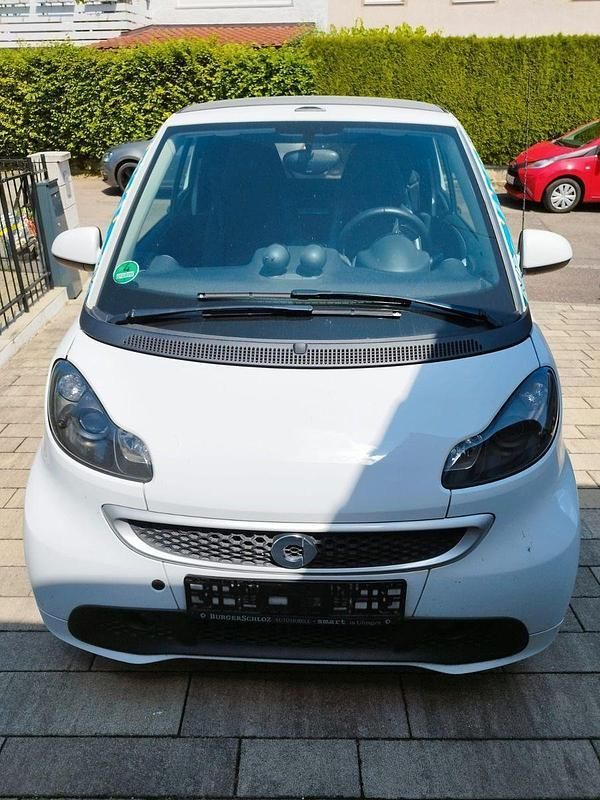 Weiß Gebraucht 2013 Smart ForTwo Coupé Passion Cabrio | 4.600 € (Fairer Preis) - Bild 1/2