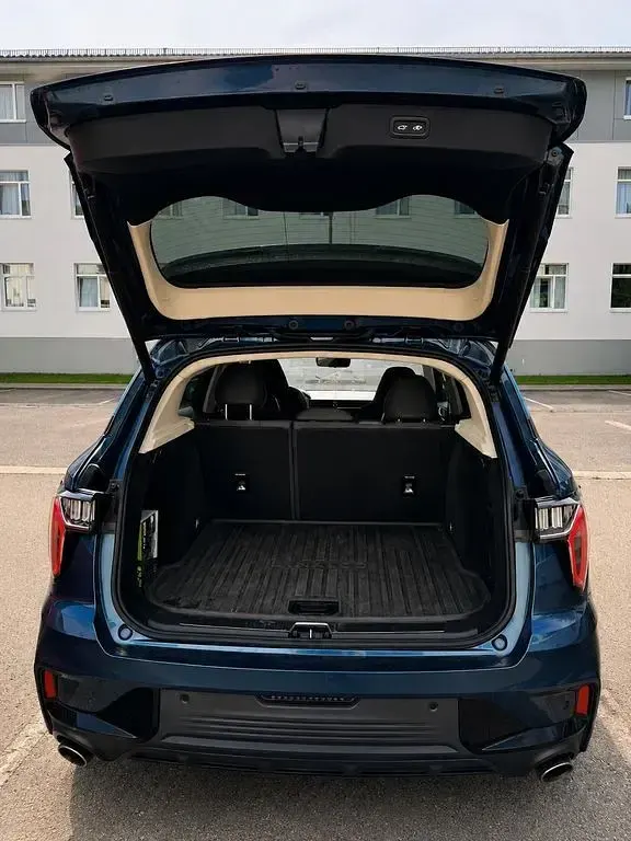 Gebraucht Lynk & Co 01 261 PS (191 kW) 2022 Blau SUV