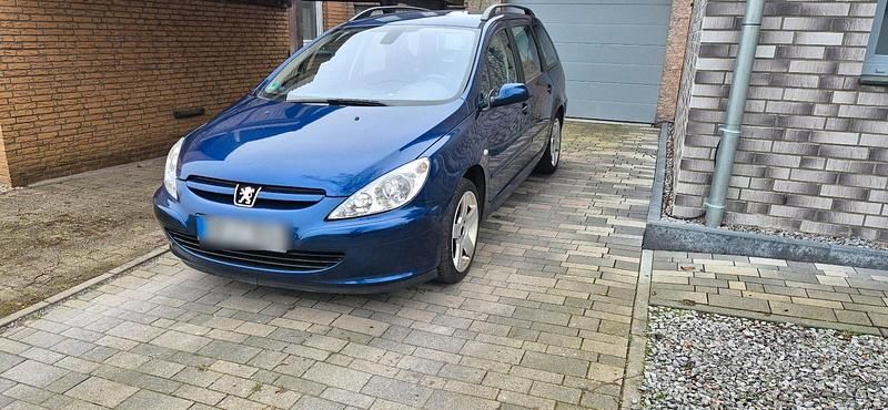 Blau Gebraucht 2005 Peugeot 307 Kombi | 1.500 € (Fairer Preis) - Bild 1/4