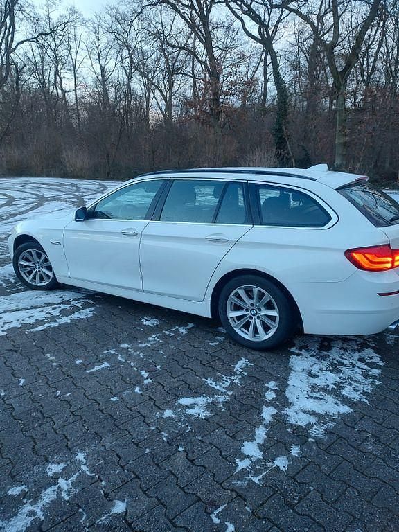 Gebraucht BMW 520 184 PS (135 kW) 2012 Weiß Kombi