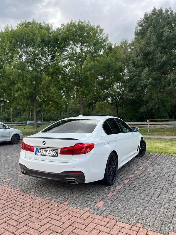 Gebraucht BMW 530 265 PS (194 kW) 2020 Weiß Limousine