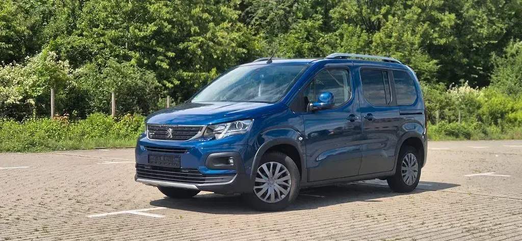 Gebraucht Peugeot Rifter Allure 131 PS (96 kW) 2020 Blau Van / Kleinbus