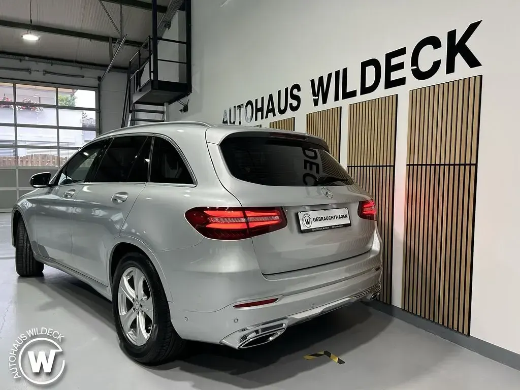 Gebraucht Mercedes GLC220 Exclusive 170 PS (125 kW) 2016 Silber SUV