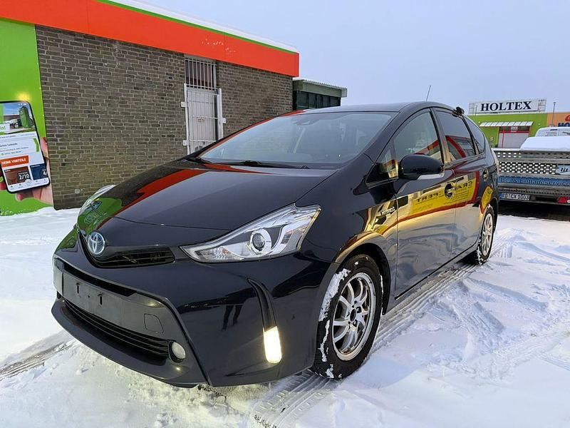 Schwarz Gebraucht 2021 Toyota Prius+ Comfort Van / Kleinbus | 15.900 € (Teuer) - Bild 1/4