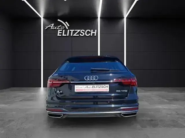 Gebraucht Audi A4 Advanced 190 PS (139 kW) 2021 Mythosschwarz metallic Kombi