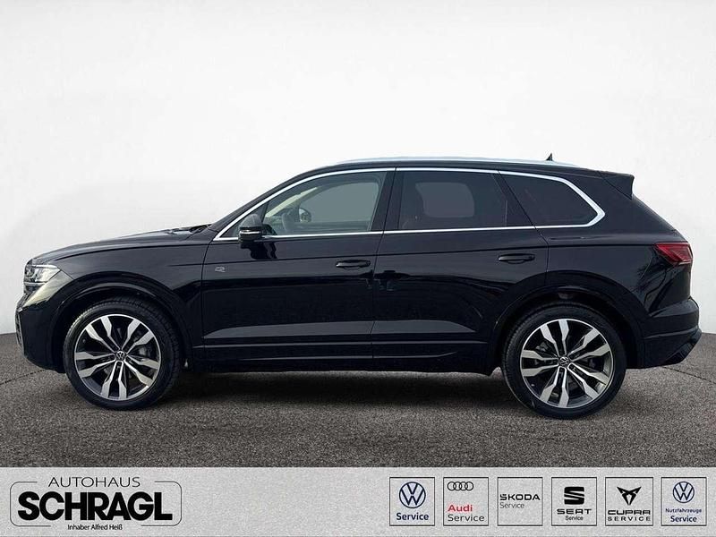 Neu VW Touareg R-line 286 PS (210 kW) 2025 Grenadillschwarz metallic SUV