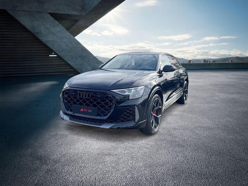 Neu Audi RS Q8 Performance 640 PS (470 kW) 2025 Mythosschwarz SUV