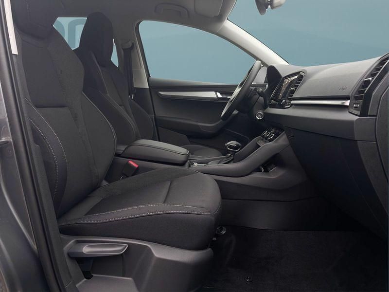 Neu Skoda Karoq 150 PS (110 kW) 2025 Grau SUV