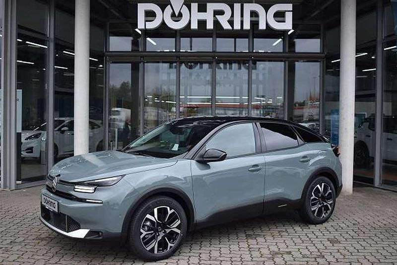 Neu Citroën C4 131 PS (96 kW) 2025 Manhattan grün Limousine