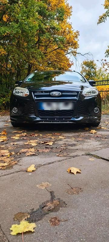Brugt Ford Focus Titanium 182 HK (133 kW) 2012 Sort Stationcar
