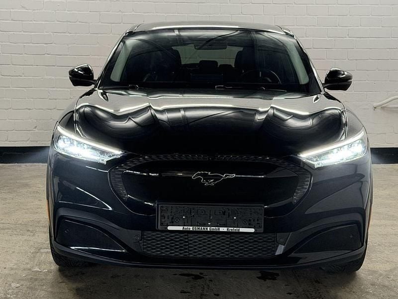 Gebraucht Ford Mustang Mach-E Premium 216 kW (294 PS) 2022 Schwarz SUV