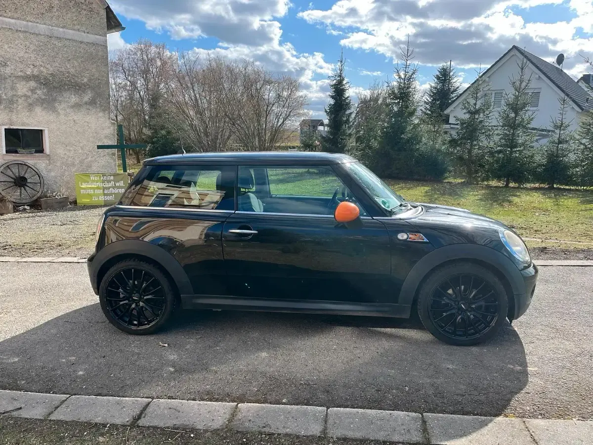 Gebraucht Mini John Cooper Works 75 PS (55 kW) 2011 Schwarz Kleinwagen