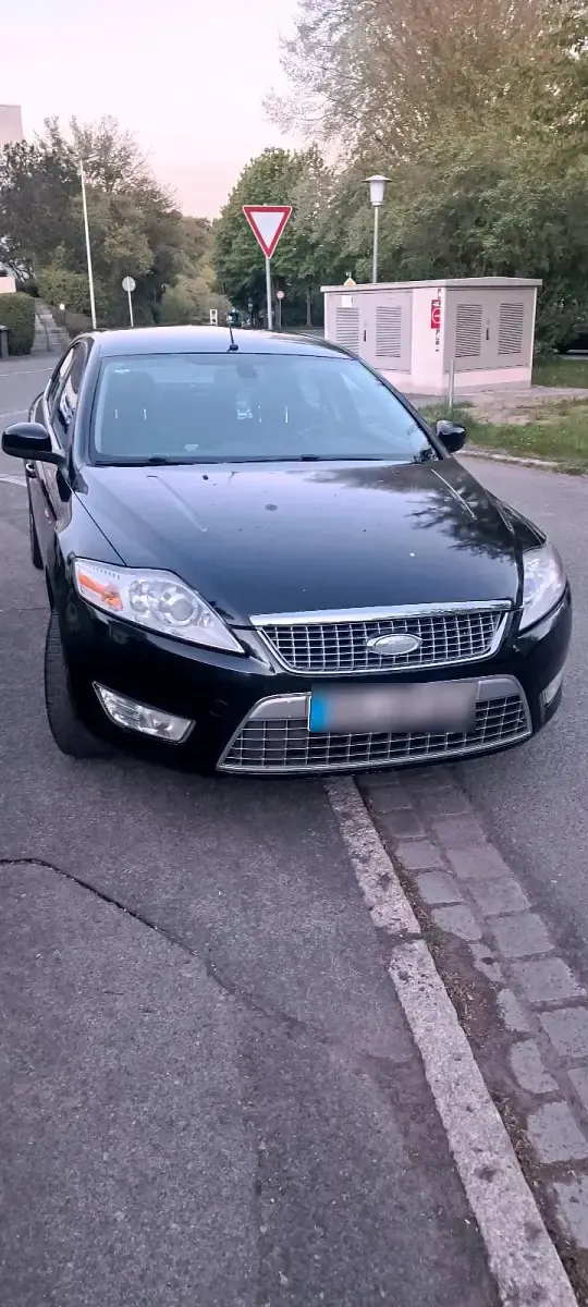 Gebraucht Ford Mondeo 125 PS (91 kW) 2008 Schwarz Limousine