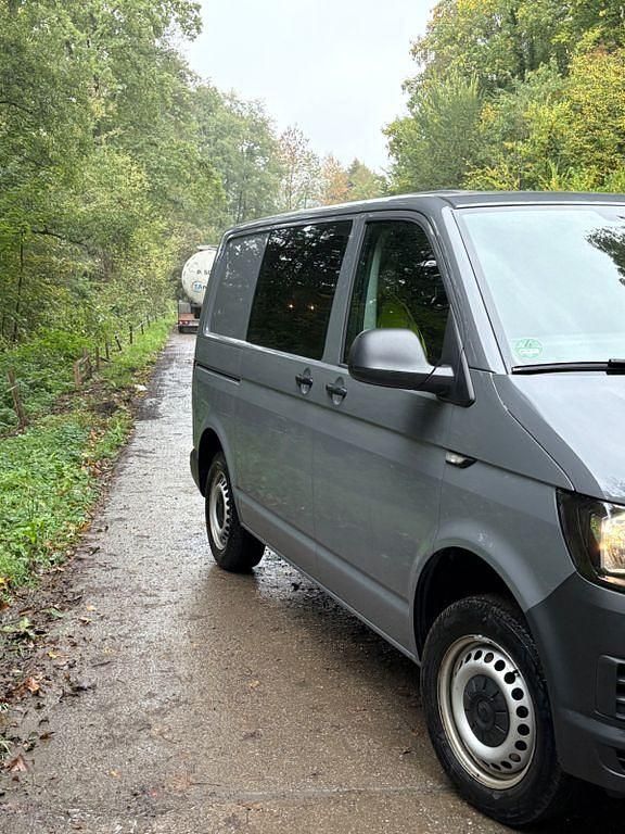 Grau Gebraucht 2019 VW Transporter Van | 22.690 € - Bild 1/4