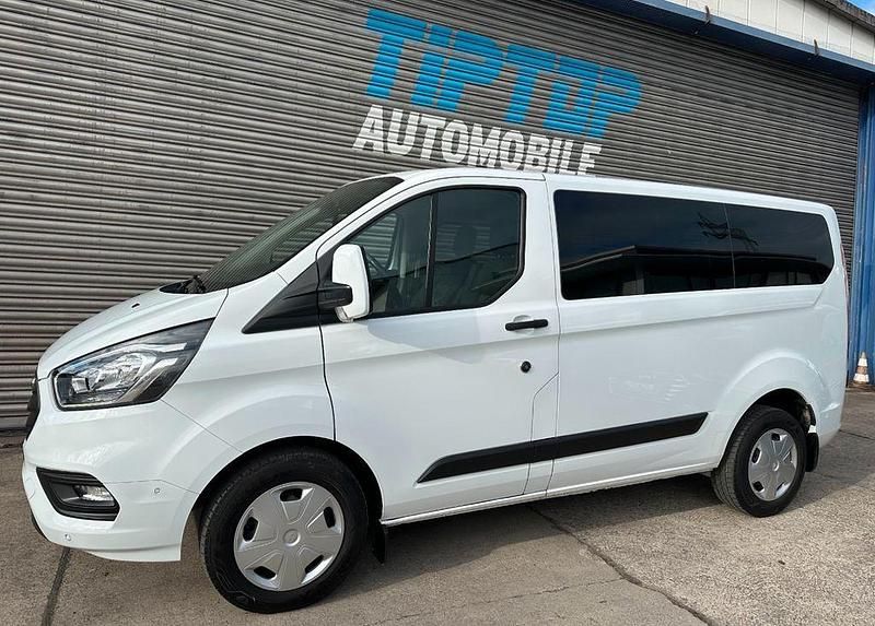 Weiß Gebraucht 2021 Ford Transit Custom Trend Van / Kleinbus | 27.400 € (Etwas zu teuer) - Bild 1/4
