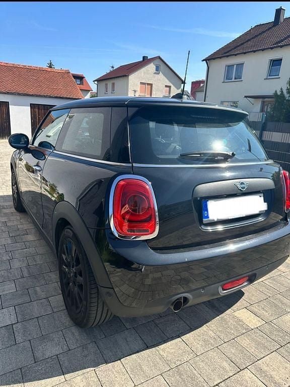 Gebraucht Mini ONE 102 PS (75 kW) 2019 Schwarz Kleinwagen