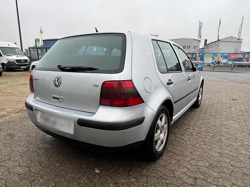 Gebraucht VW Golf IV 101 PS (74 kW) 2000 Silber Limousine