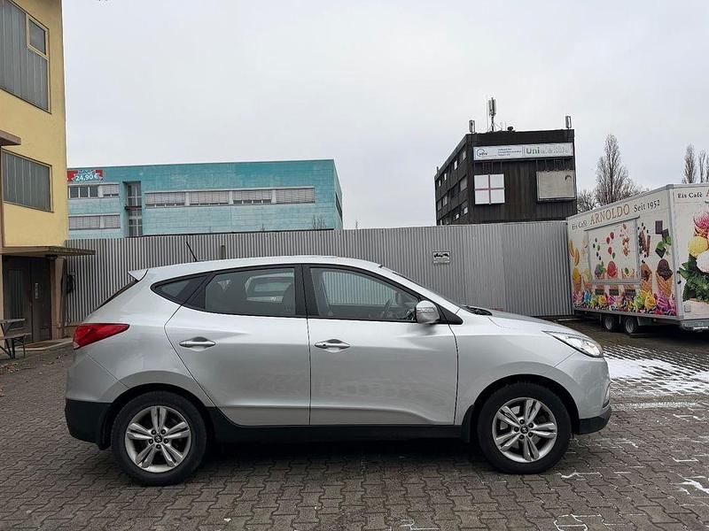 Gebraucht Hyundai ix35 136 PS (100 kW) 2017 Grau SUV