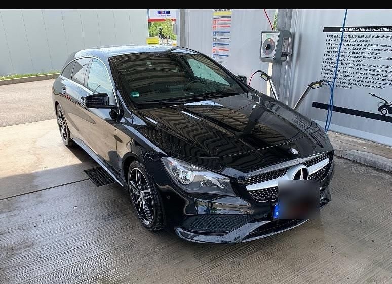 Gebraucht Mercedes CLA220 AMG line 177 PS (130 kW) 2016 Schwarz Limousine