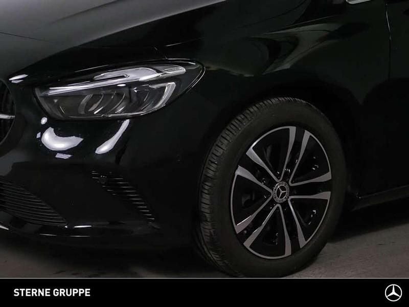 Gebraucht Mercedes B250e Progressive 218 PS (160 kW) 2024 Lack kosmosschwarz Van / Kleinbus