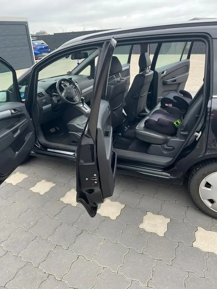 Gebraucht Opel Zafira 150 PS (110 kW) 2007 Schwarz Van / Kleinbus