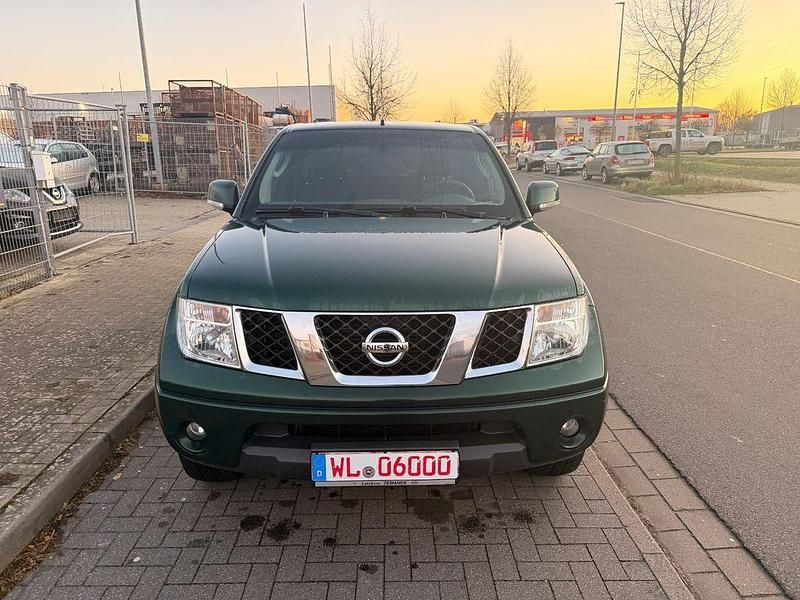 Gebraucht Nissan Navara SE 171 PS (125 kW) 2008 Grün Pickup