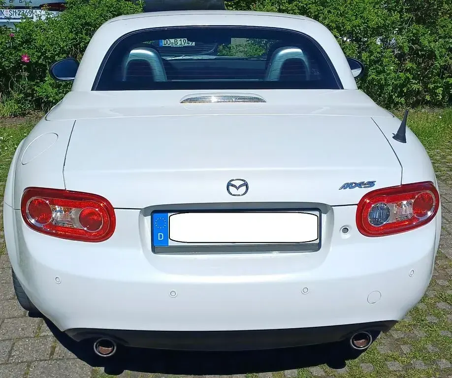 Second-hand Mazda MX5 Sendo 160 CP (117 kW) 2014 Alb Cabrio