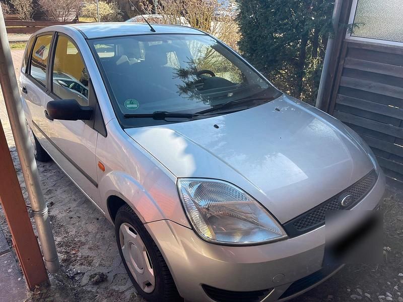 Gebraucht Ford Fiesta 2005 Grau Kleinwagen