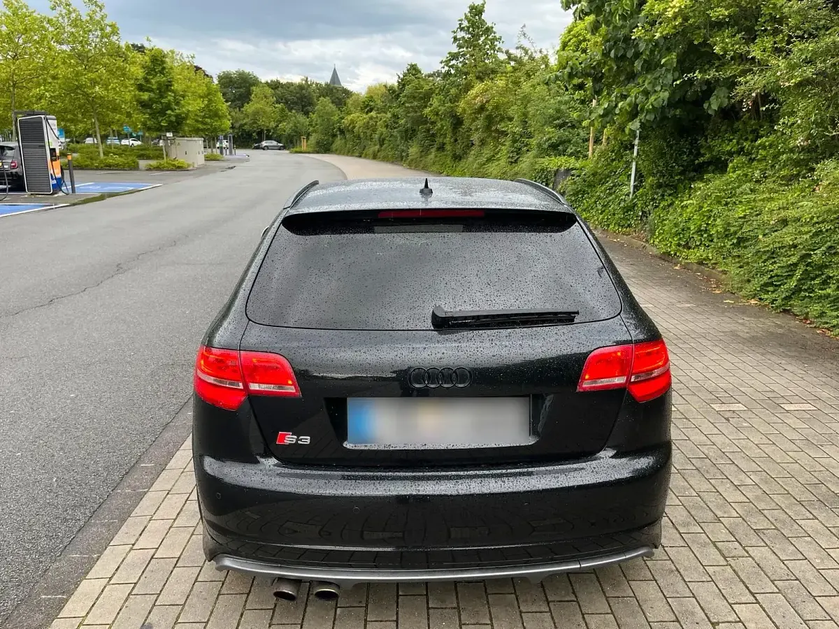 Gebraucht Audi S3 265 PS (194 kW) 2010 Schwarz Kleinwagen