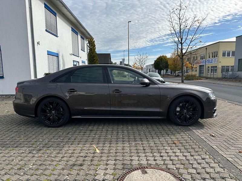 Gebraucht Audi A8 Ambiente 385 PS (283 kW) 2015 Braun Limousine