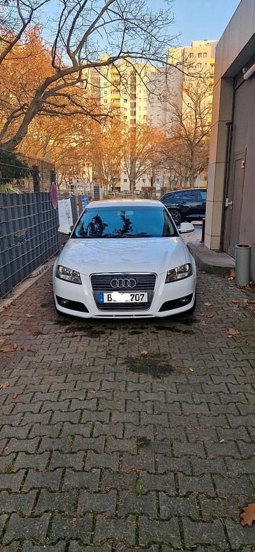 Weiß Gebraucht 2011 Audi A3 Coupé | 6.500 € (Fairer Preis) - Bild 1/4