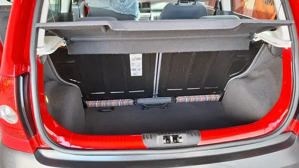 Usata VW Fox 54 CV (39 kW) 2006 Rosso Utilitaria