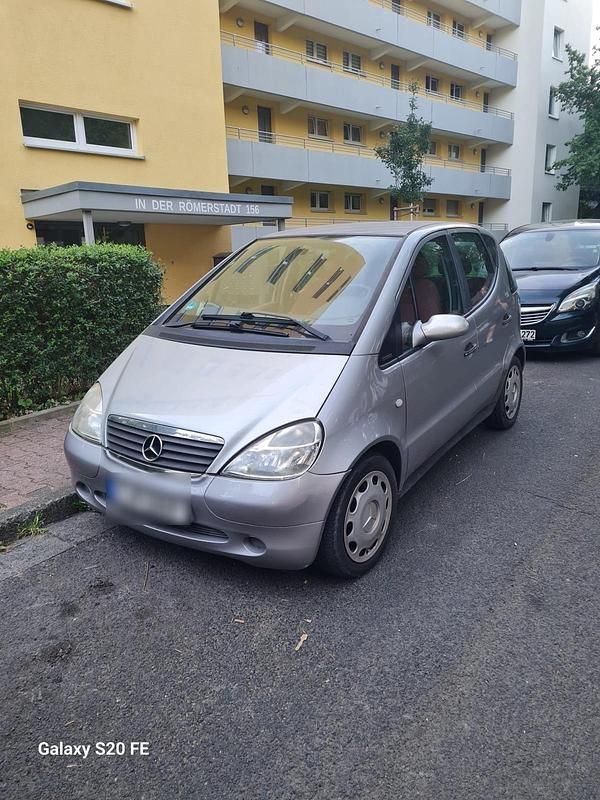 Grau Gebraucht 1999 Mercedes A140 Kleinwagen | 1.199 € (Fairer Preis) - Bild 1/4