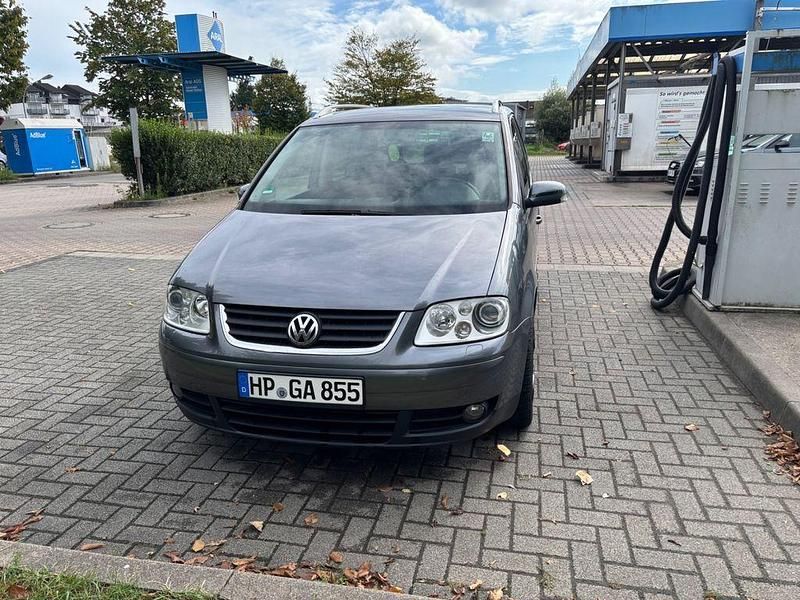 Grau Gebraucht 2006 VW Touran Trendline Van / Kleinbus | 3.000 € (Fairer Preis) - Bild 1/4