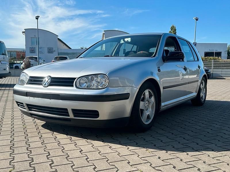 Silber Gebraucht 2000 VW Golf IV Limousine | 1.000 € (Fairer Preis) - Bild 1/4