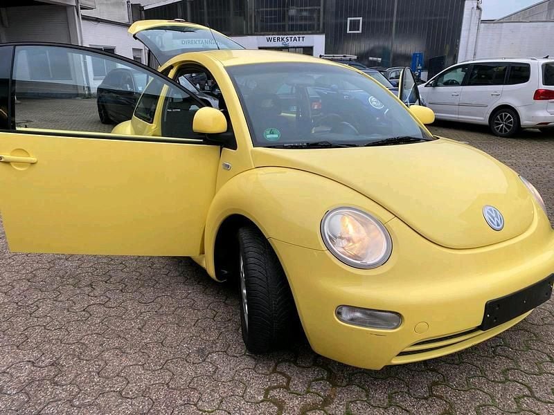 Gelb Gebraucht 1999 VW Beetle Kleinwagen | 850 € (Fairer Preis) - Bild 1/4