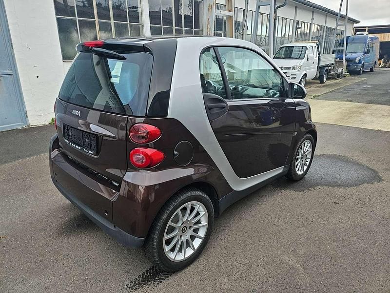 Gebraucht Smart ForTwo Coupé 61 PS (44 kW) 2010 Braun Coupé