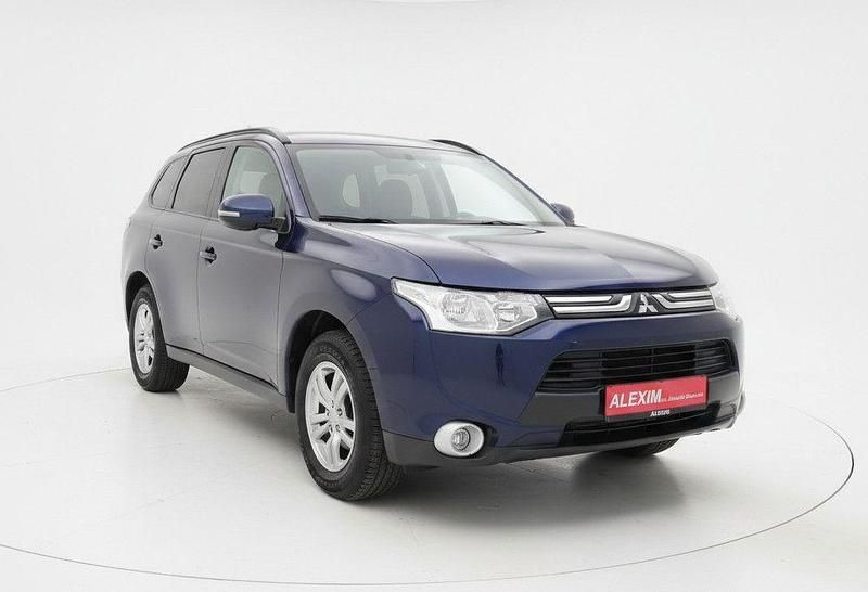 Gebraucht Mitsubishi Outlander Invite 150 PS (110 kW) 2014 Blau SUV