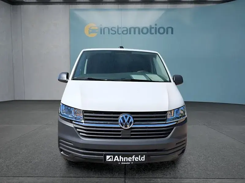 Gebraucht VW T7 110 PS (80 kW) 2025 Weiß Van
