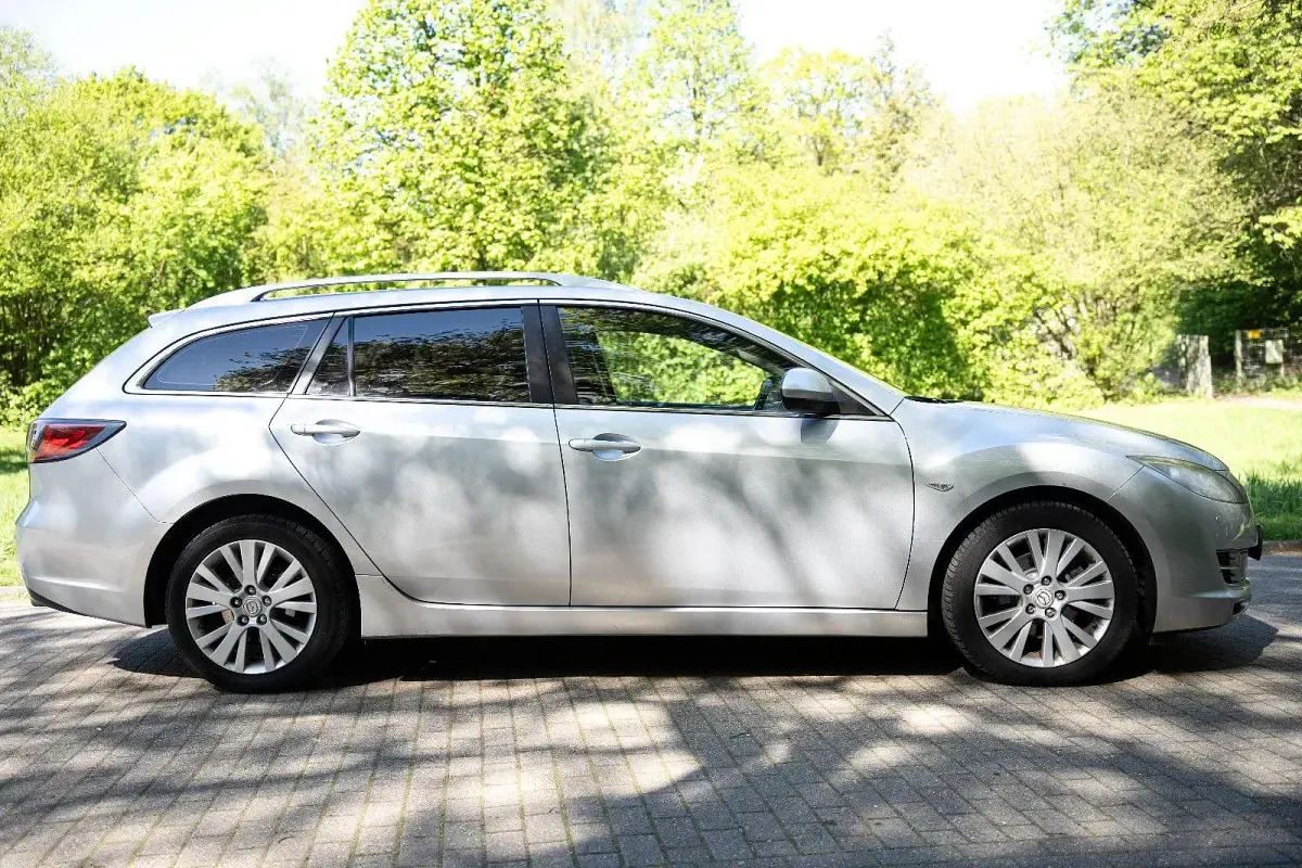 Używany Mazda 6 140 KM (102 kW) 2010 Srebrny Kombi