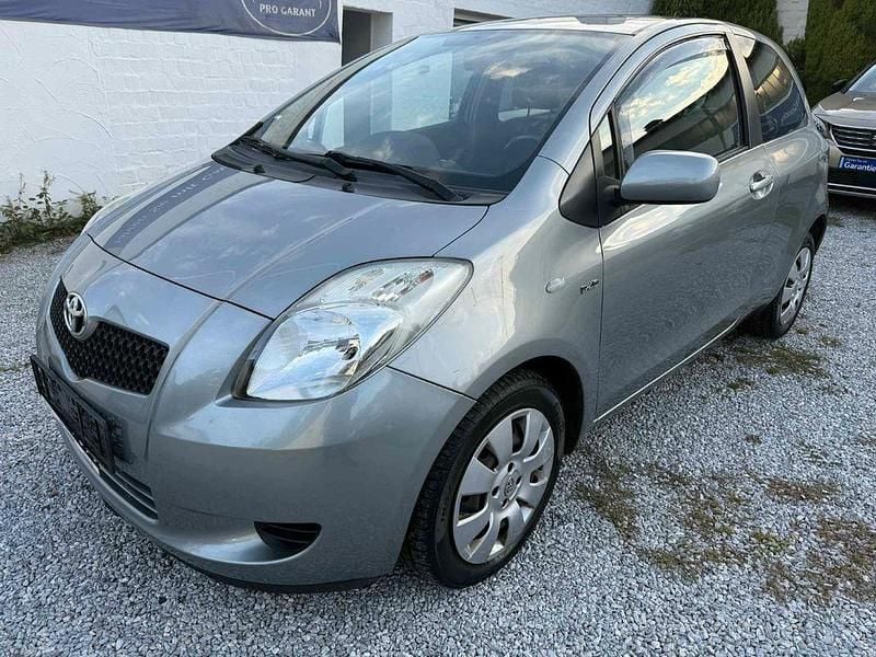 Silber Gebraucht 2007 Toyota Yaris Sol Kleinwagen | 2.750 € (Fairer Preis) - Bild 1/4