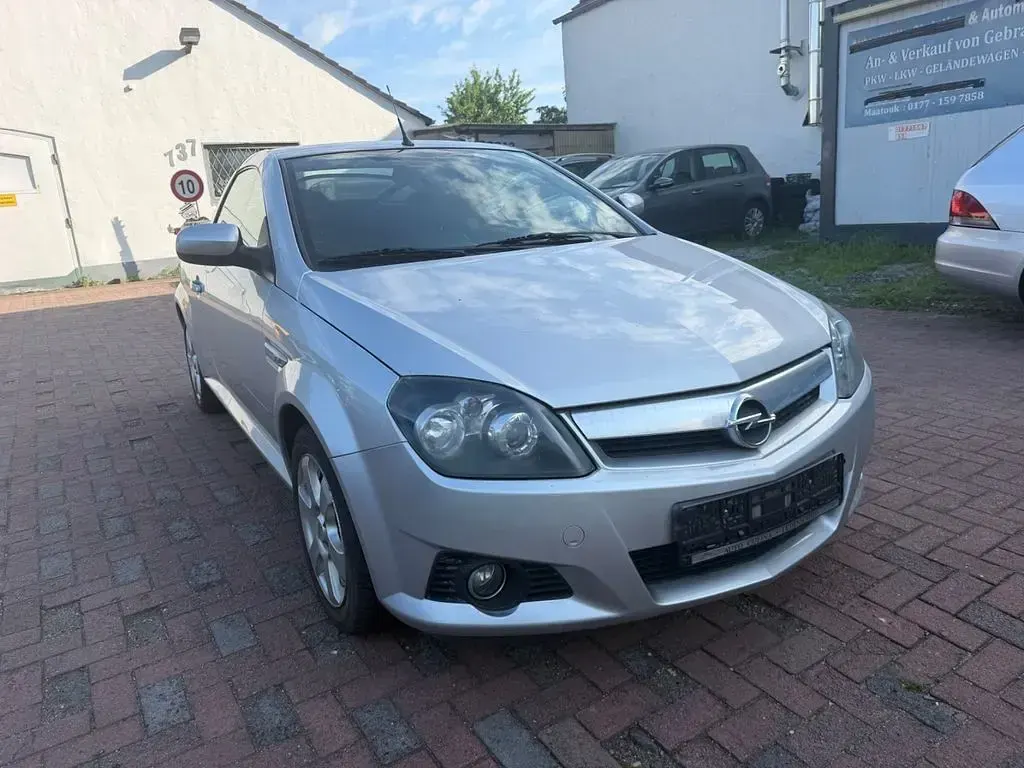 Gebraucht Opel Tigra Sport 90 PS (66 kW) 2006 Silber Cabrio