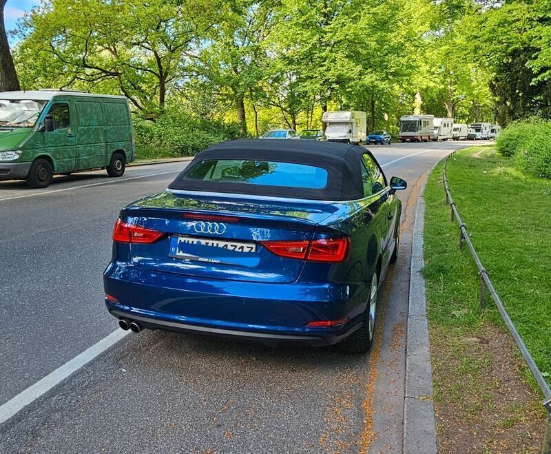 Gebraucht Audi A3 Cabriolet Ambition 125 PS (91 kW) 2015 Blau Cabrio