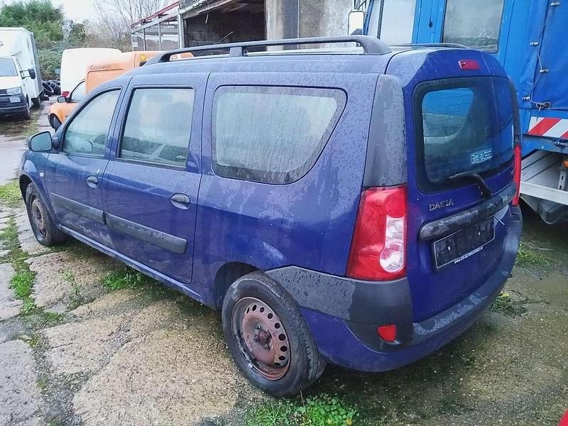 Gebraucht Dacia Logan Basis 75 PS (55 kW) 2008 Dacia blau marine Limousine