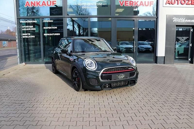 Gebraucht Mini John Cooper Works Coupé 231 PS (169 kW) 2020 Rebel green Coupé