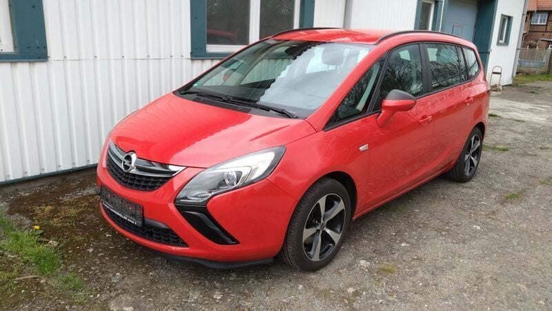 Power rot/traffic red ral3020 Gebraucht 2013 Opel Zafira Tourer Van / Kleinbus | 10.990 € (Fairer Preis) - Bild 1/4