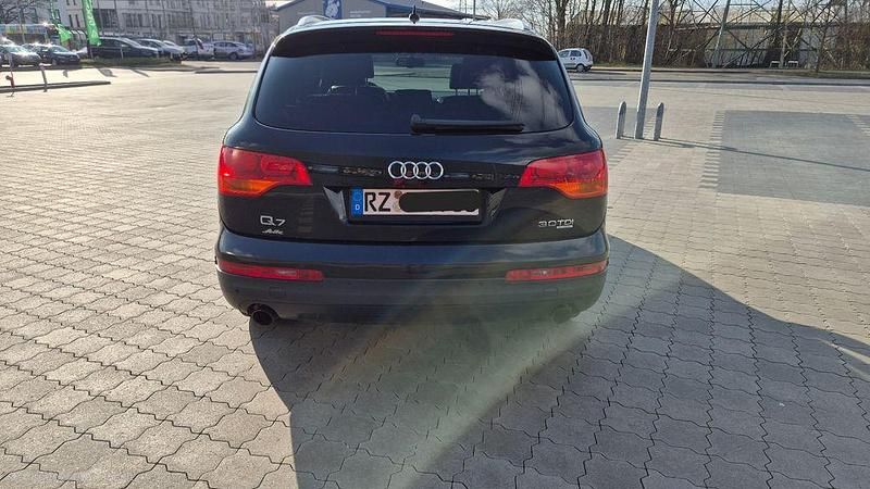 Gebraucht Audi Q7 Ambiente 239 PS (175 kW) 2008 Schwarz SUV