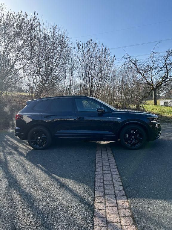 Gebraucht VW Touareg R 462 PS (339 kW) 2020 Blau SUV
